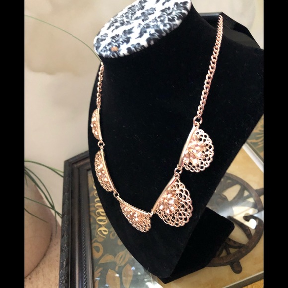 Rose Gold Tone five Disc Necklace with stone - Picture 4 of 8